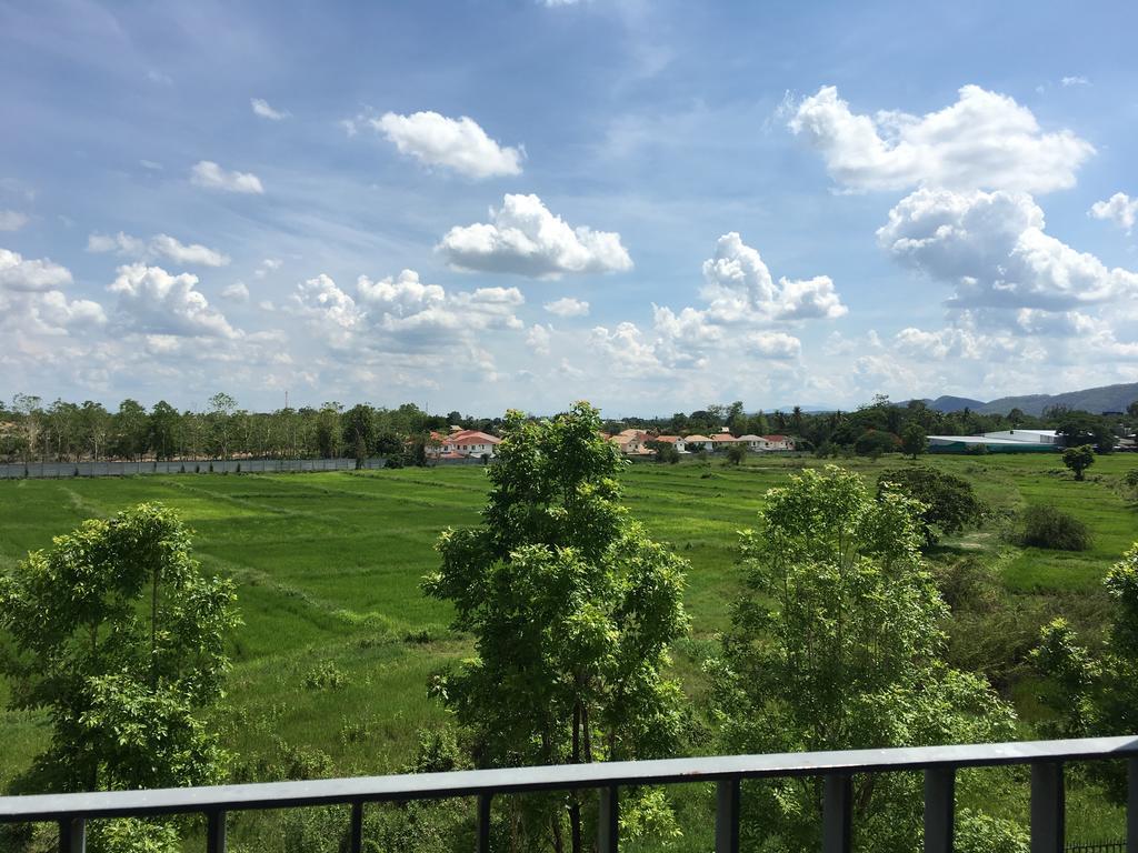 Serene Lake Condominium Chiang Mai Eksteriør bilde